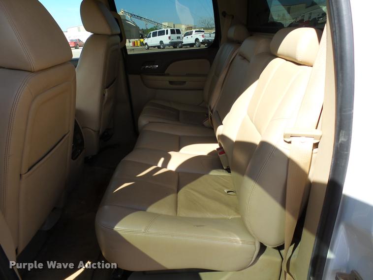 image for item DB0189 2009 Chevrolet Avalanche LT Z71 Crew Cab pickup truck