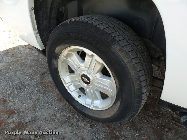 image for item DB0189 2009 Chevrolet Avalanche LT Z71 Crew Cab pickup truck