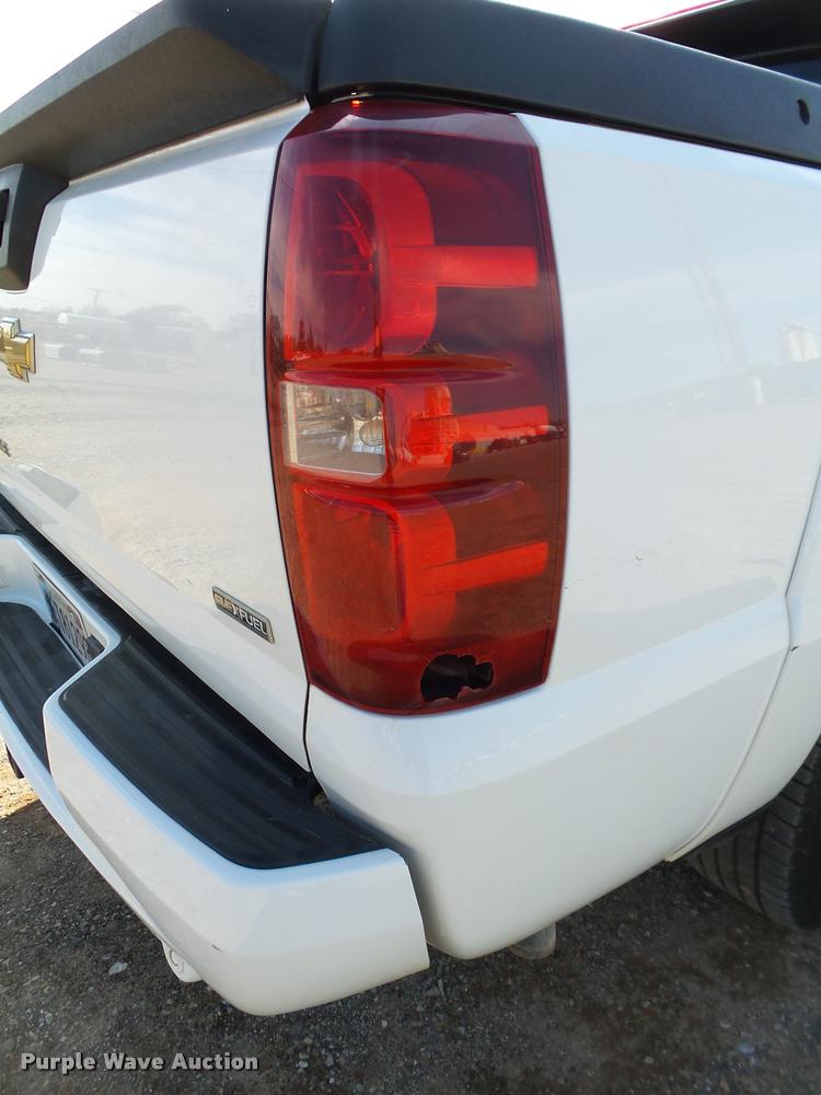 image for item DB0189 2009 Chevrolet Avalanche LT Z71 Crew Cab pickup truck