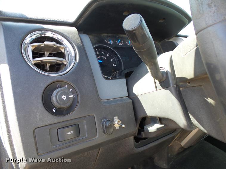 image for item DB0190 2013 Ford F150 XLT SuperCab pickup truck