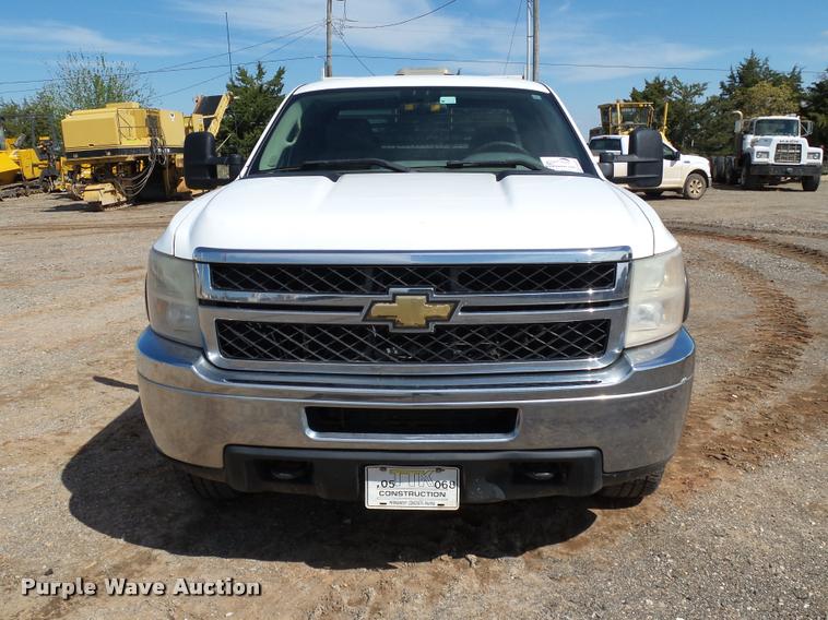 image for item DB0191 2011 Chevrolet Silverado 2500HD LT Ext. Cab pickup truck