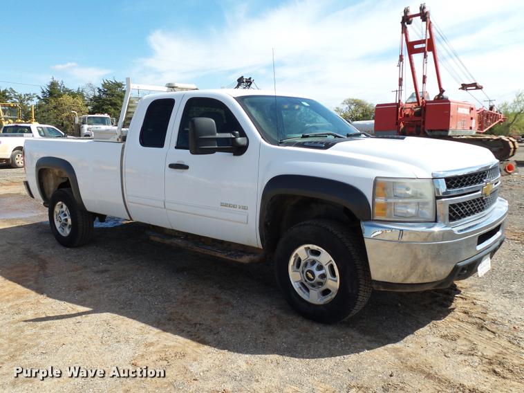 image for item DB0191 2011 Chevrolet Silverado 2500HD LT Ext. Cab pickup truck