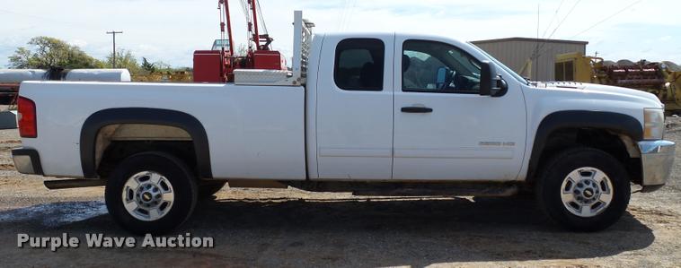 image for item DB0191 2011 Chevrolet Silverado 2500HD LT Ext. Cab pickup truck