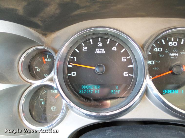 image for item DB0191 2011 Chevrolet Silverado 2500HD LT Ext. Cab pickup truck