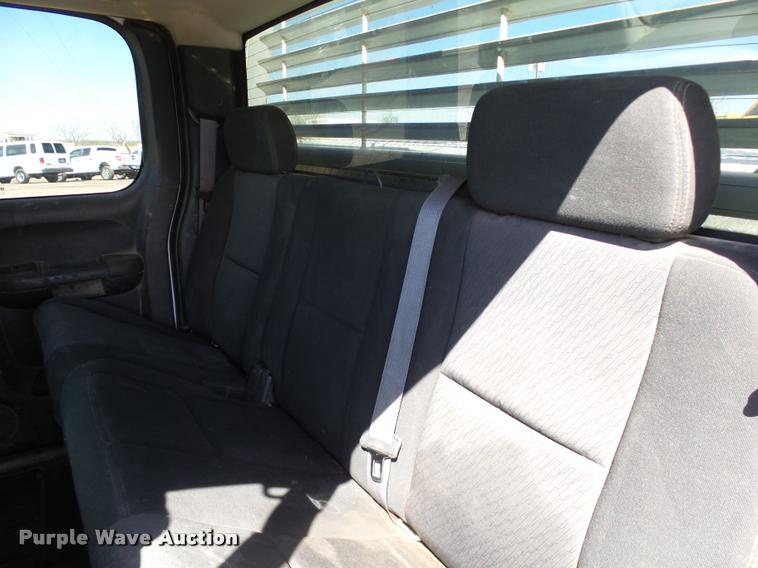 image for item DB0191 2011 Chevrolet Silverado 2500HD LT Ext. Cab pickup truck