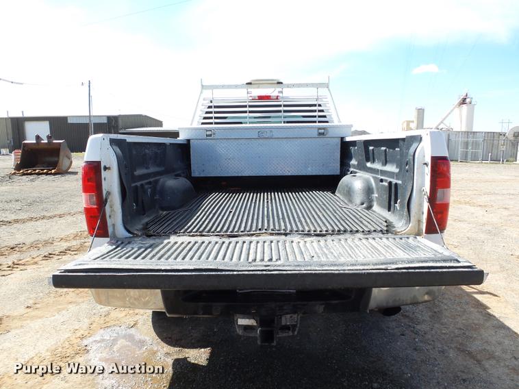 image for item DB0191 2011 Chevrolet Silverado 2500HD LT Ext. Cab pickup truck