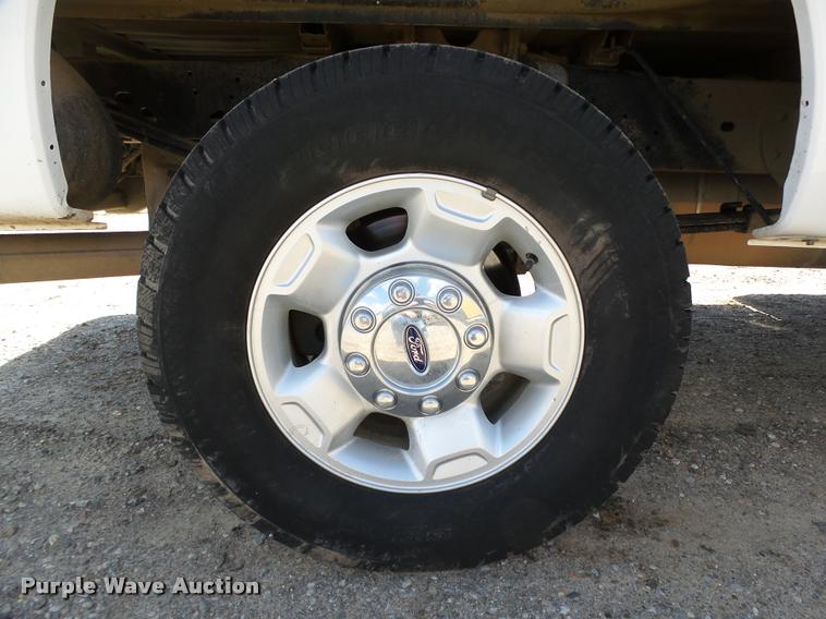 image for item DB0195 2012 Ford F250 Super Duty XLT SuperCab pickup truck