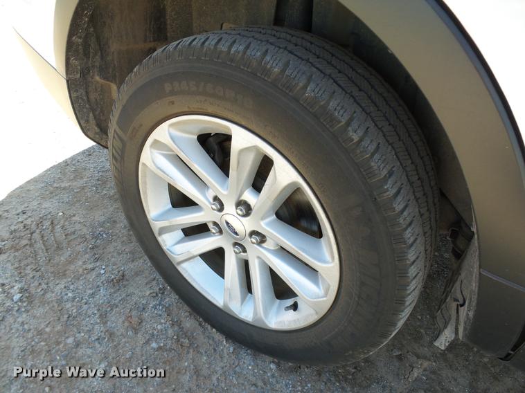 image for item DB0196 2013 Ford Explorer XLT SUV