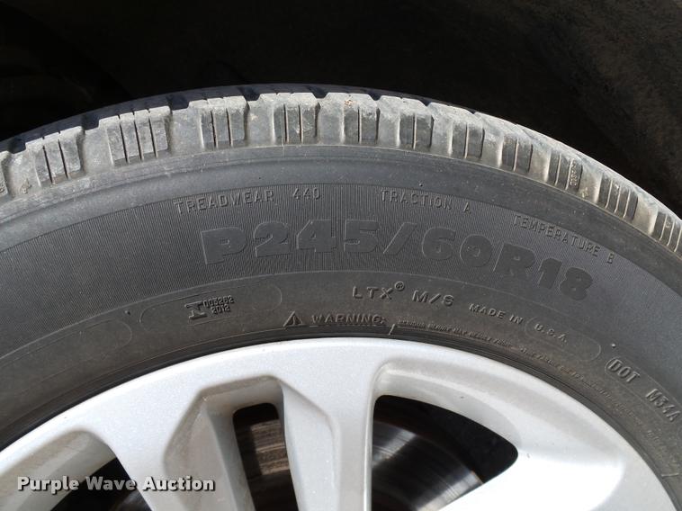 image for item DB0196 2013 Ford Explorer XLT SUV