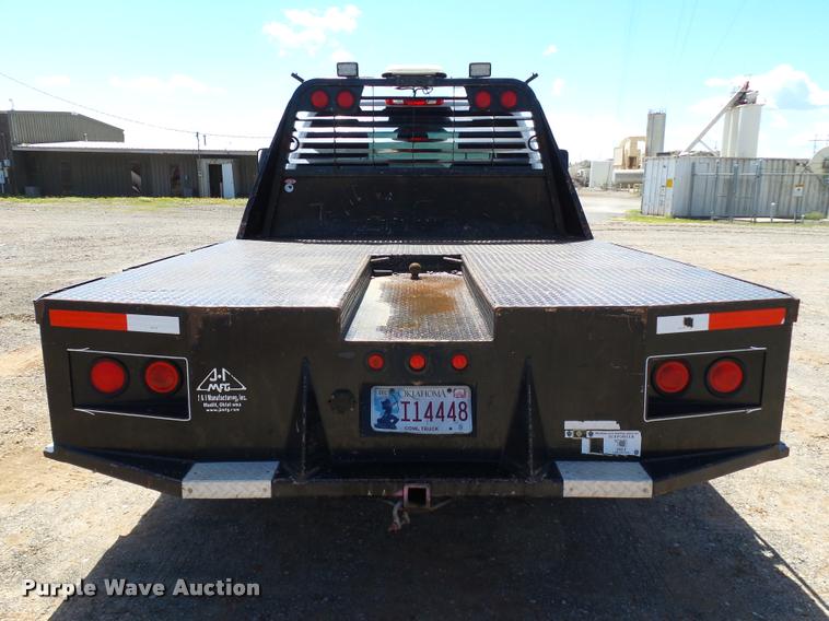 image for item DB0197 2009 Chevrolet Silverado 3500HD flatbed pickup truck