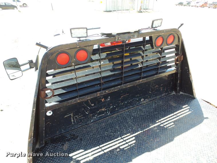 image for item DB0197 2009 Chevrolet Silverado 3500HD flatbed pickup truck