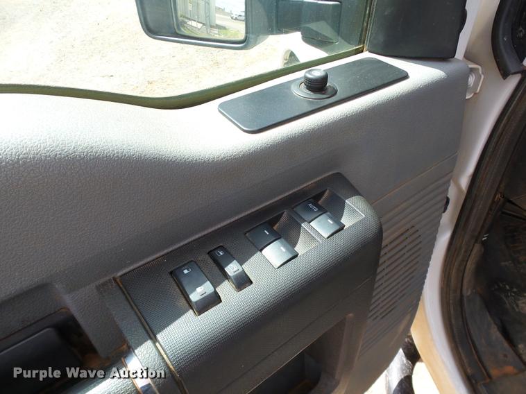 image for item DB0199 2012 Ford F250 Super Duty XL Crew Cab pickup truck