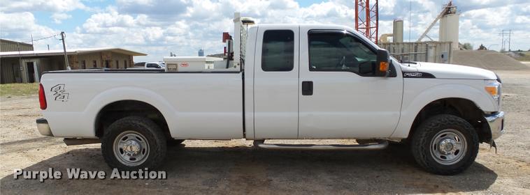 image for item DB0200 2012 Ford F250 Super Duty XLT SuperCab pickup truck