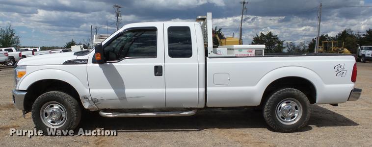 image for item DB0200 2012 Ford F250 Super Duty XLT SuperCab pickup truck
