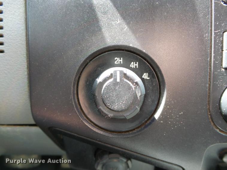 image for item DB0200 2012 Ford F250 Super Duty XLT SuperCab pickup truck