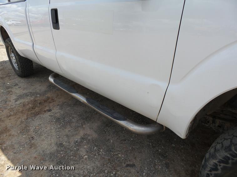 image for item DB0200 2012 Ford F250 Super Duty XLT SuperCab pickup truck