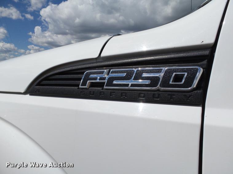 image for item DB0200 2012 Ford F250 Super Duty XLT SuperCab pickup truck
