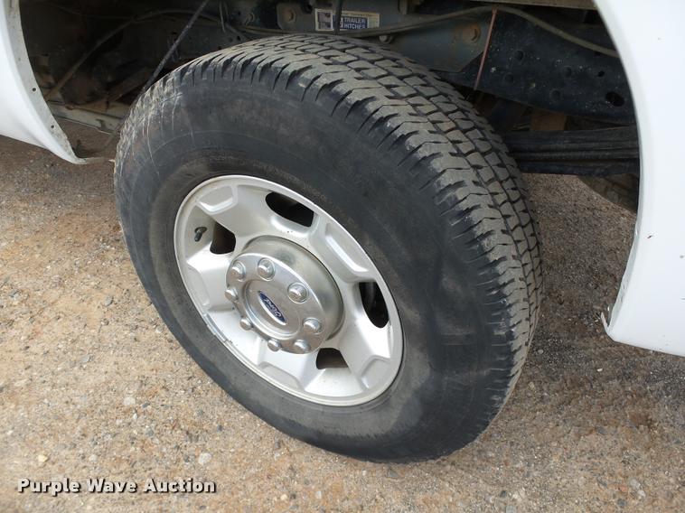 image for item DB0201 2012 Ford F250 Super Duty XLT SuperCab pickup truck