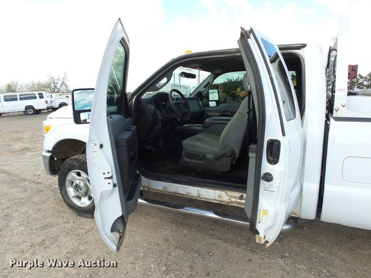 image for item DB0202 2012 Ford F250 Super Duty XLT SuperCab pickup truck