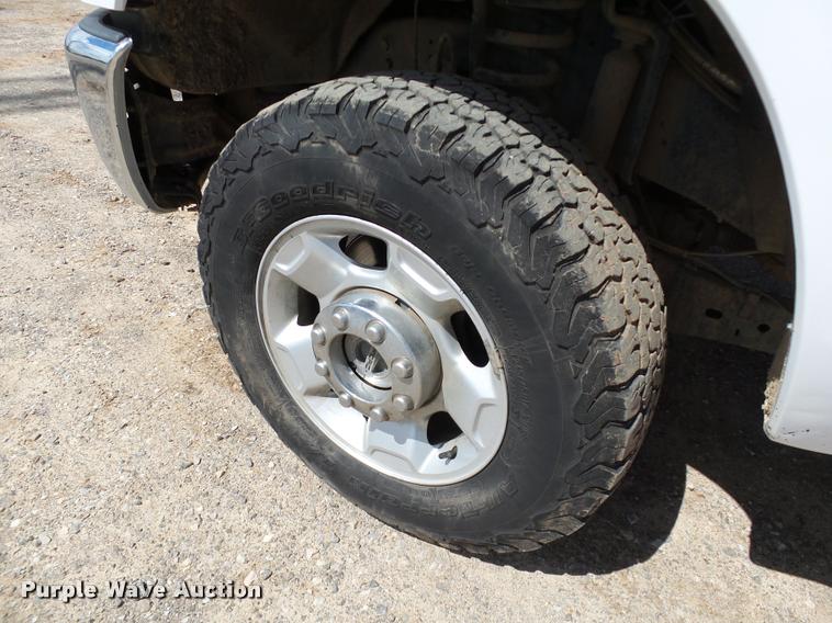 image for item DB0202 2012 Ford F250 Super Duty XLT SuperCab pickup truck