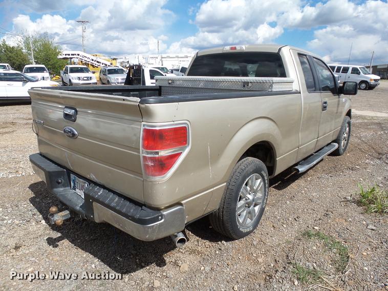 image for item DB0204 2010 Ford F150 XLT SuperCab pickup truck