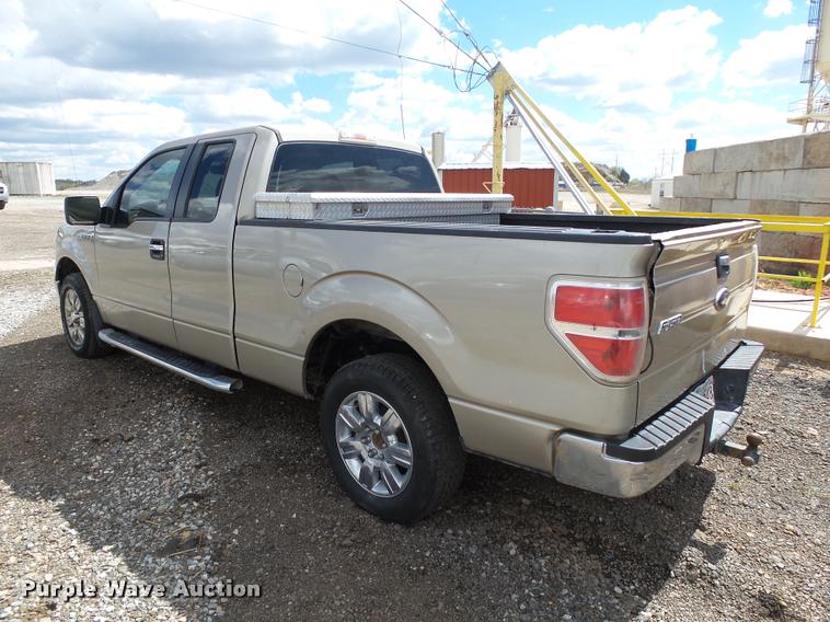 image for item DB0204 2010 Ford F150 XLT SuperCab pickup truck