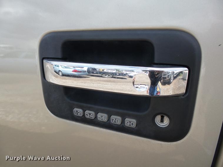 image for item DB0204 2010 Ford F150 XLT SuperCab pickup truck