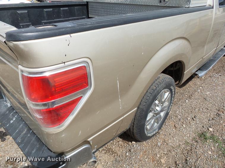 image for item DB0204 2010 Ford F150 XLT SuperCab pickup truck