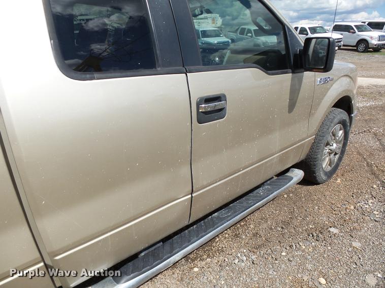 image for item DB0204 2010 Ford F150 XLT SuperCab pickup truck