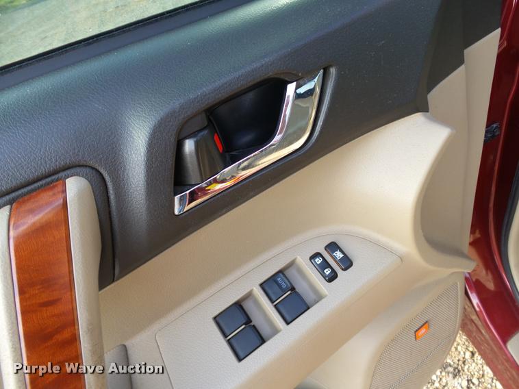 image for item DB0210 2008 Toyota Highlander Limited SUV