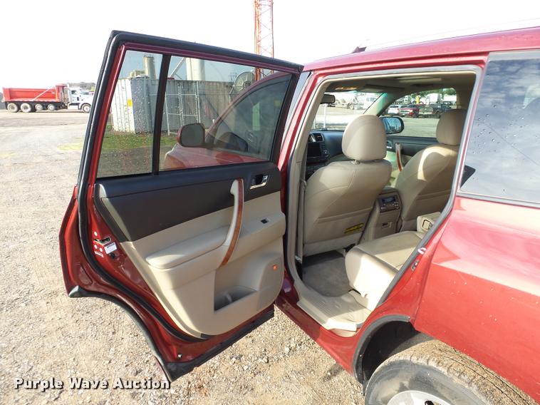 image for item DB0210 2008 Toyota Highlander Limited SUV