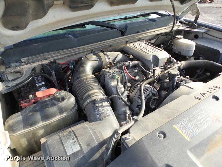 image for item DB0211 2009 Chevrolet Silverado 3500HD LT Ext. Cab flatbed pickup truck