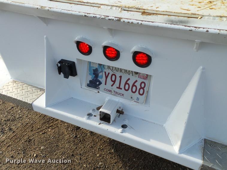 image for item DB0211 2009 Chevrolet Silverado 3500HD LT Ext. Cab flatbed pickup truck