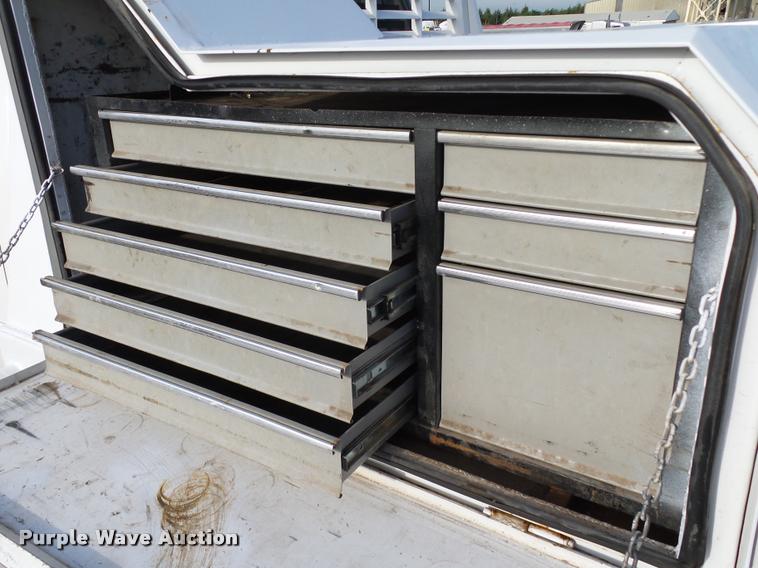 image for item DB0211 2009 Chevrolet Silverado 3500HD LT Ext. Cab flatbed pickup truck