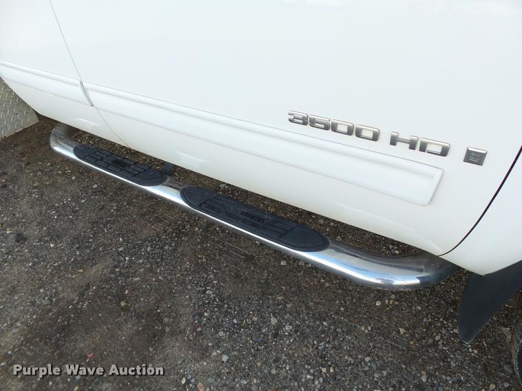 image for item DB0211 2009 Chevrolet Silverado 3500HD LT Ext. Cab flatbed pickup truck