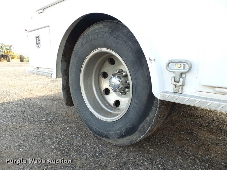 image for item DB0211 2009 Chevrolet Silverado 3500HD LT Ext. Cab flatbed pickup truck