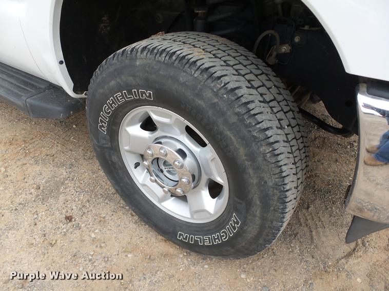 image for item DB0240 2012 Ford F250 Super Duty XLT FX4 SuperCab pickup truck