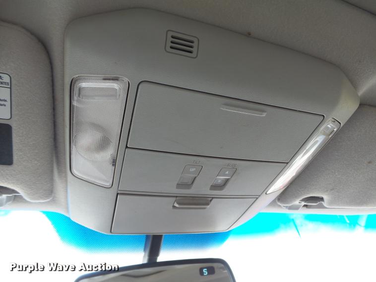 image for item DB0245 2008 Toyota Tundra Limited CrewMax pickup truck