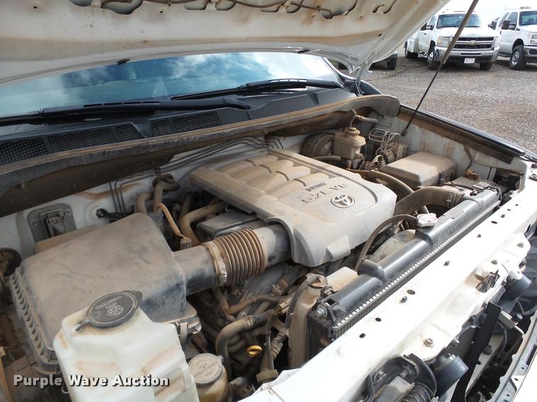 image for item DB0245 2008 Toyota Tundra Limited CrewMax pickup truck