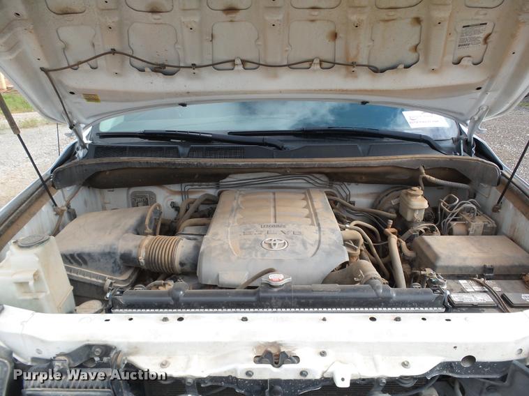 image for item DB0245 2008 Toyota Tundra Limited CrewMax pickup truck