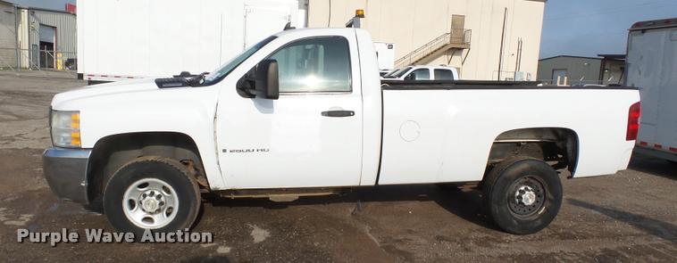 image for item DB0246 2007 Chevrolet Silverado 2500HD pickup truck