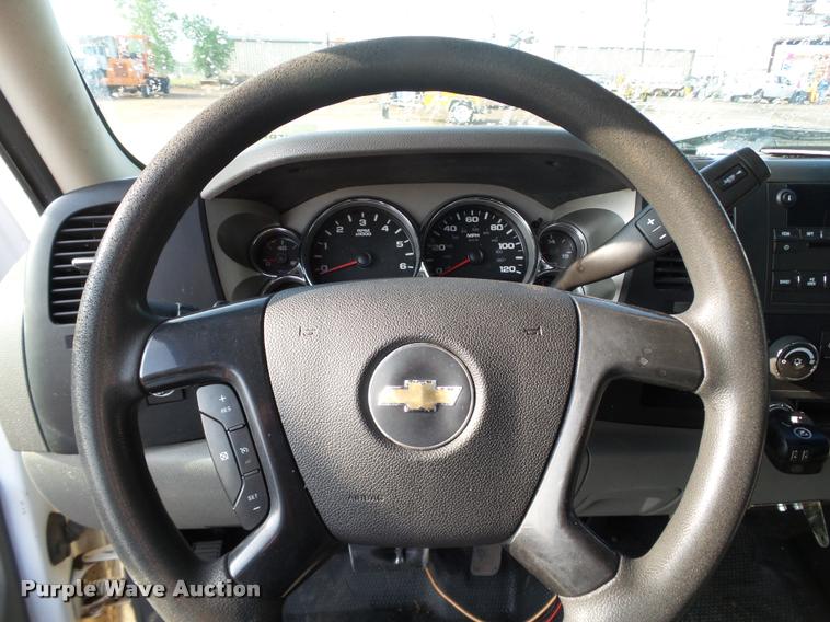 image for item DB0246 2007 Chevrolet Silverado 2500HD pickup truck