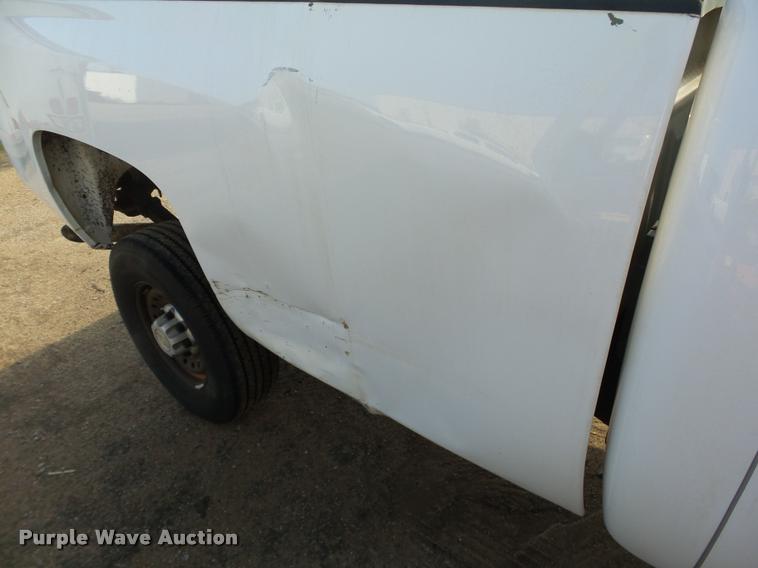 image for item DB0246 2007 Chevrolet Silverado 2500HD pickup truck