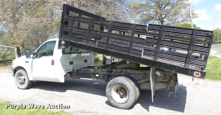 image for item DB1307 2004 Ford F350 flat dump bed pickup truck