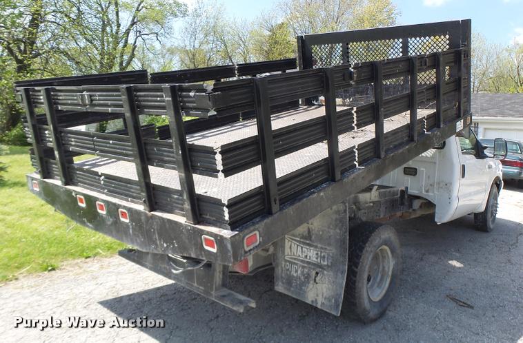 image for item DB1307 2004 Ford F350 flat dump bed pickup truck