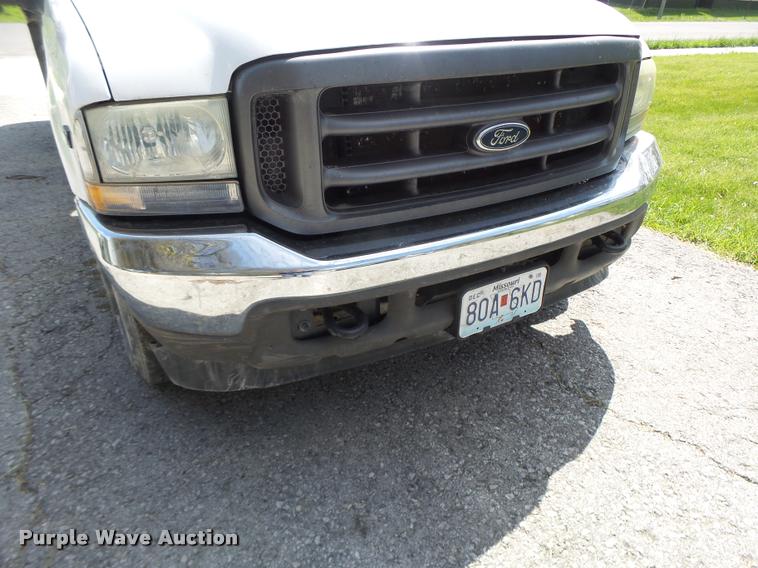 image for item DB1307 2004 Ford F350 flat dump bed pickup truck