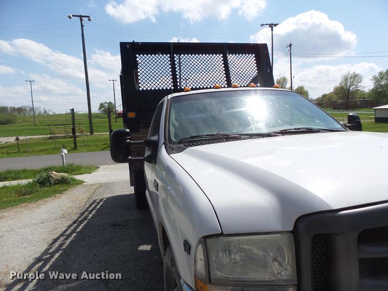 image for item DB1307 2004 Ford F350 flat dump bed pickup truck