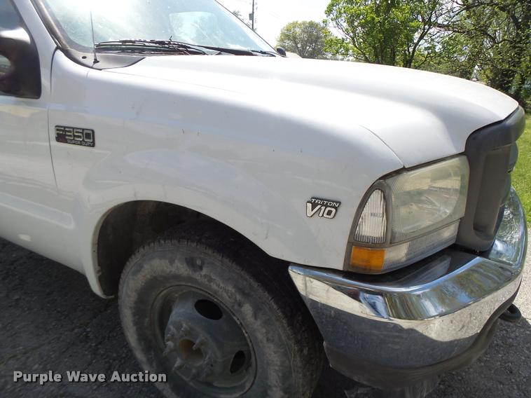 image for item DB1307 2004 Ford F350 flat dump bed pickup truck