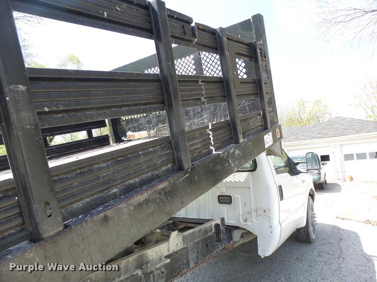 image for item DB1307 2004 Ford F350 flat dump bed pickup truck