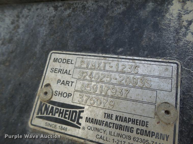 image for item DB1307 2004 Ford F350 flat dump bed pickup truck